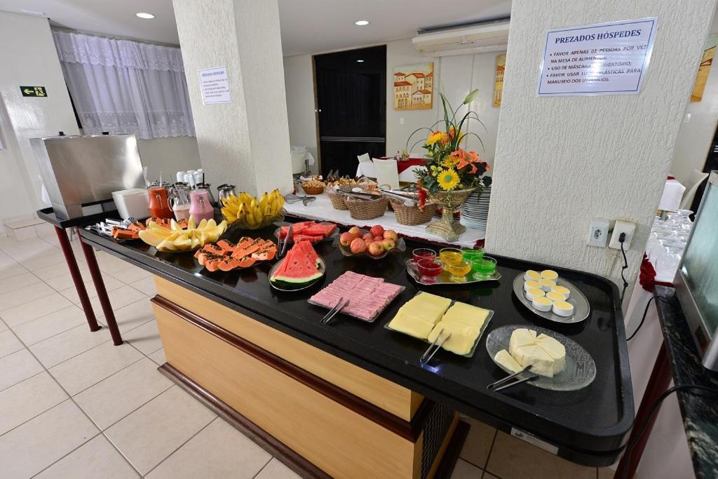 Vind'S Plaza Hotel Caratinga Bagian luar foto