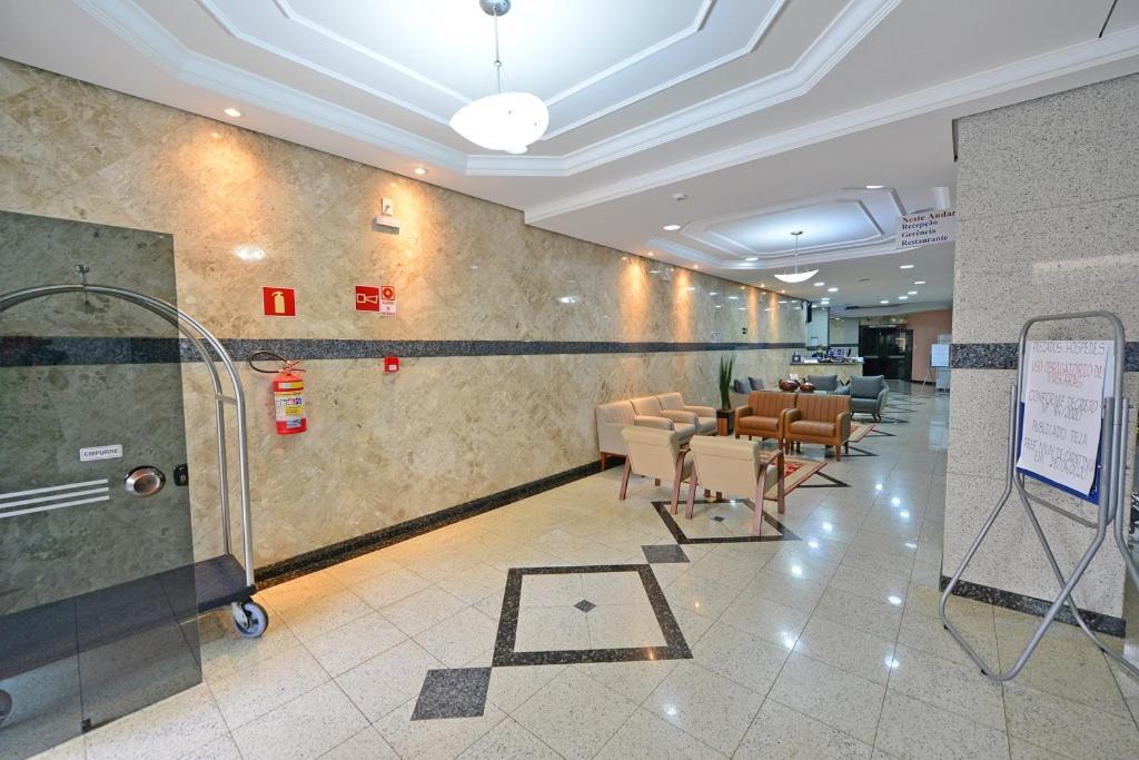 Vind'S Plaza Hotel Caratinga Bagian luar foto
