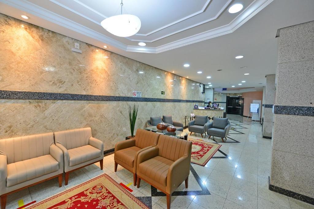 Vind'S Plaza Hotel Caratinga Bagian luar foto