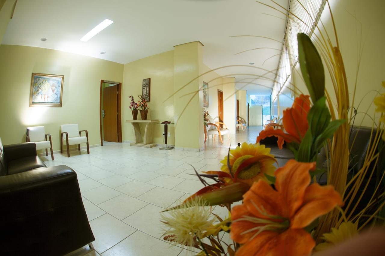 Vind'S Plaza Hotel Caratinga Bagian luar foto